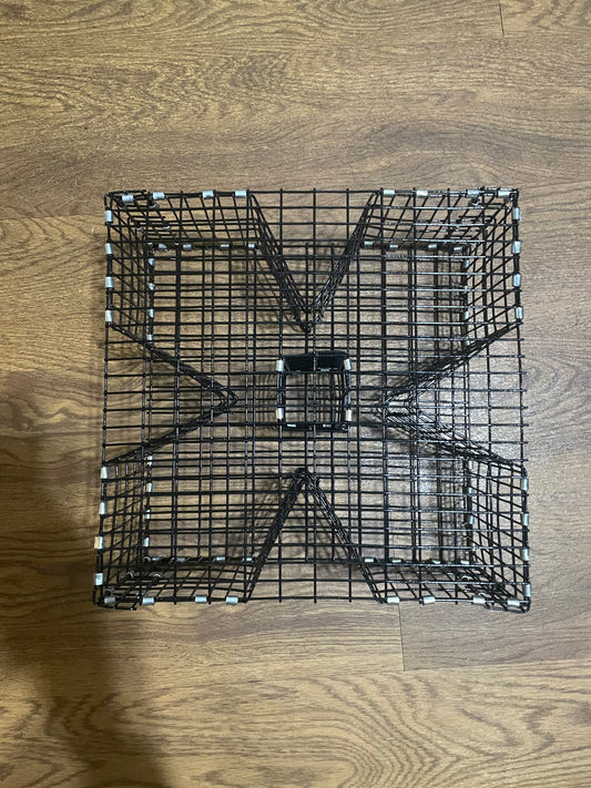 Cloverleaf bait trap